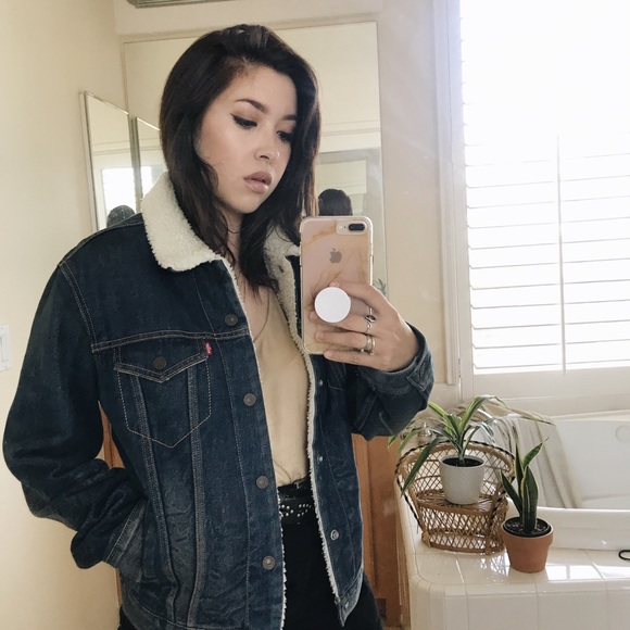 Levi's Other - Levi’s Sherpa lined denim jacket